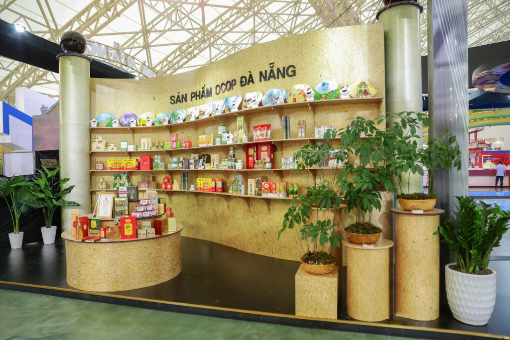 Gian hàng OCOP – đặc sản và quốc bảo Sâm Ngọc Linh