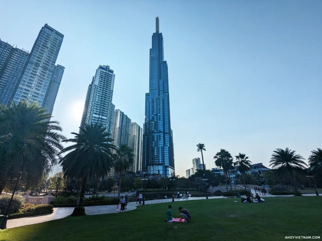 Landmark 81 from Vinhomes Central Park.