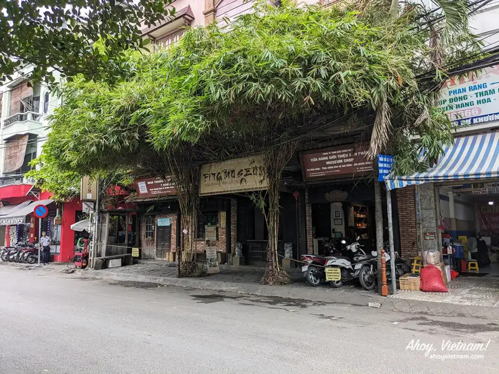Outside the Fito Museum