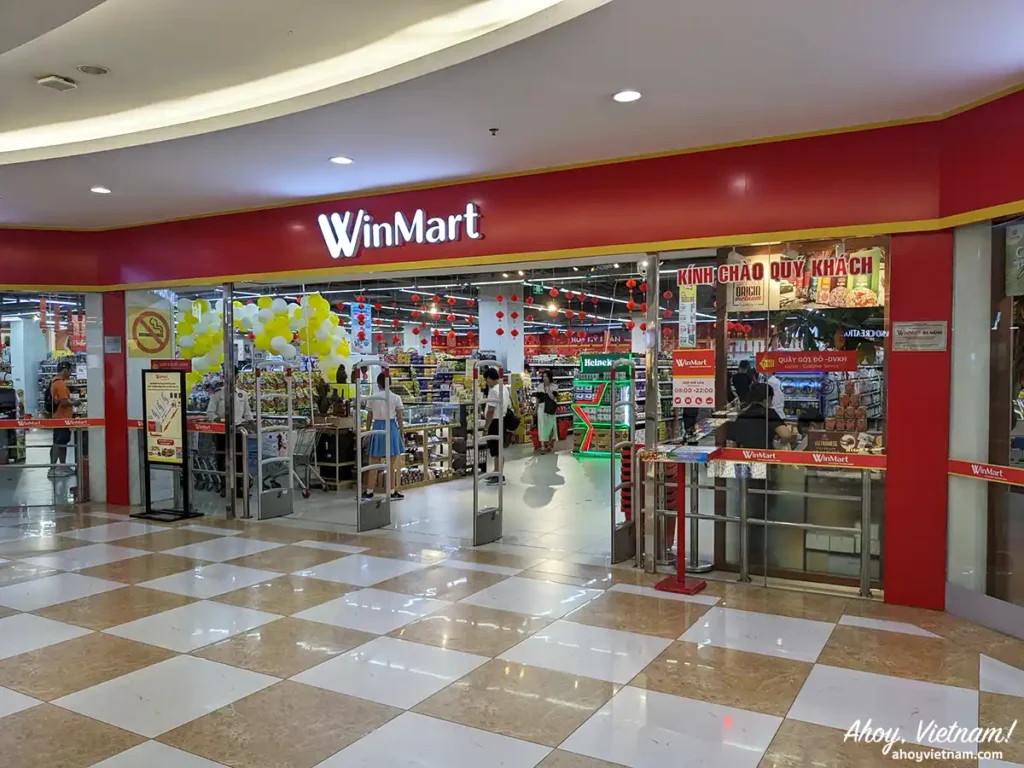 WinMart Entrance